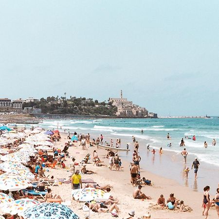 Wom Beach Pod Hotel - A Member Of Brown Hotels Tel Aviv Exterior foto